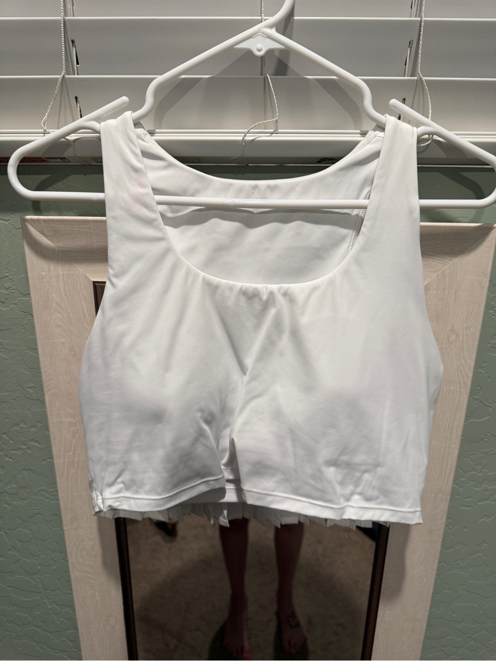 Women's White Scoop Crop Tank - Sleek Everyday Essential